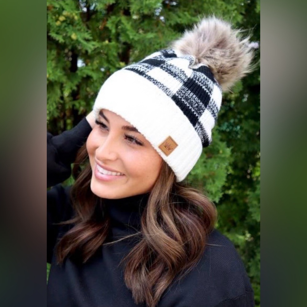 Panache Black Cream Buffalo Plaid Faux Fur Pom Fleece Lined Knit Winter Hat OS